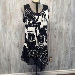 Black and off white Tunic top